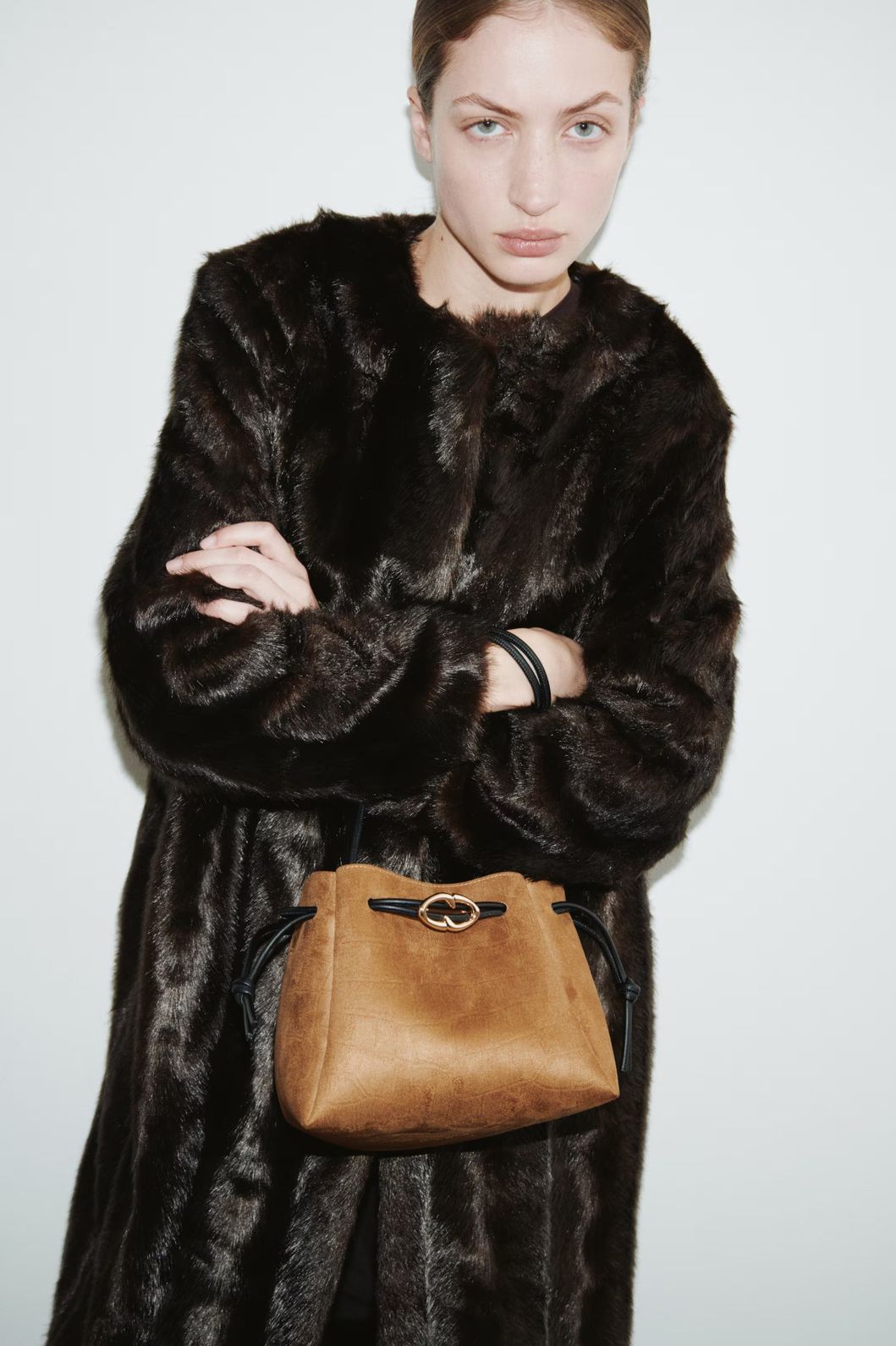 e748f3cb8f77046a93b5c98f9116d6ac17b721c2 2 H&M noviteti koje bismo nosili non stop u 2026.