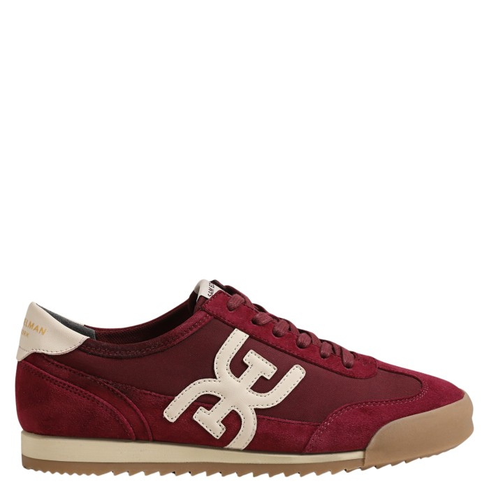 IVEY SUDRE 01 1 Od retro trkačkih do “baletanki”: Patike koje će obeležiti proleće 2026.