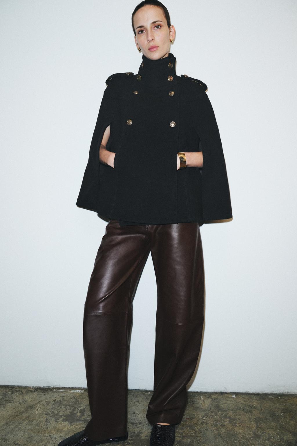 02145754800 p Pelerina se vraća: Vodič za stilizovanje najdramatičnijeg komada sezone