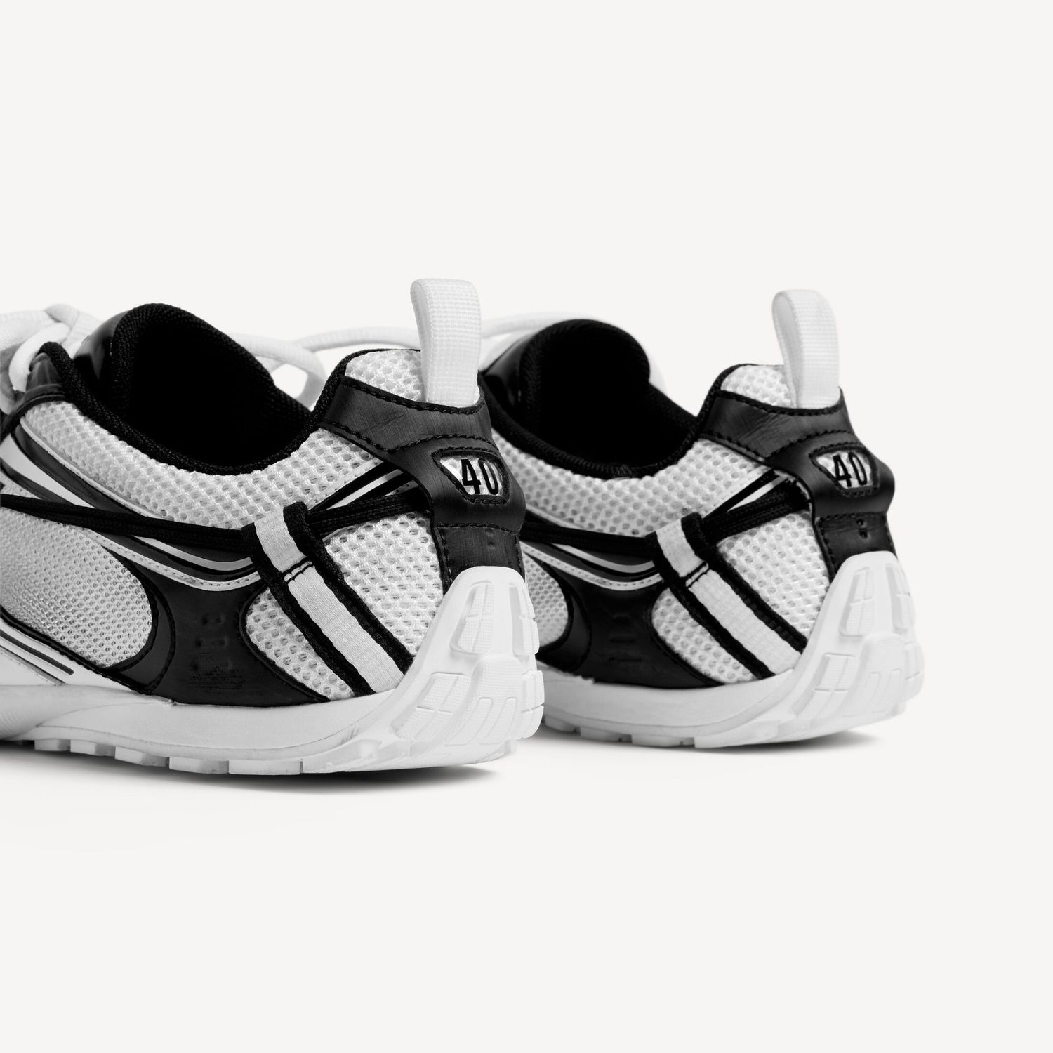 865704WSTEO9010 D Balenciaga Radar patike: Nova minimalistička vizija Pierpaola Picciolija