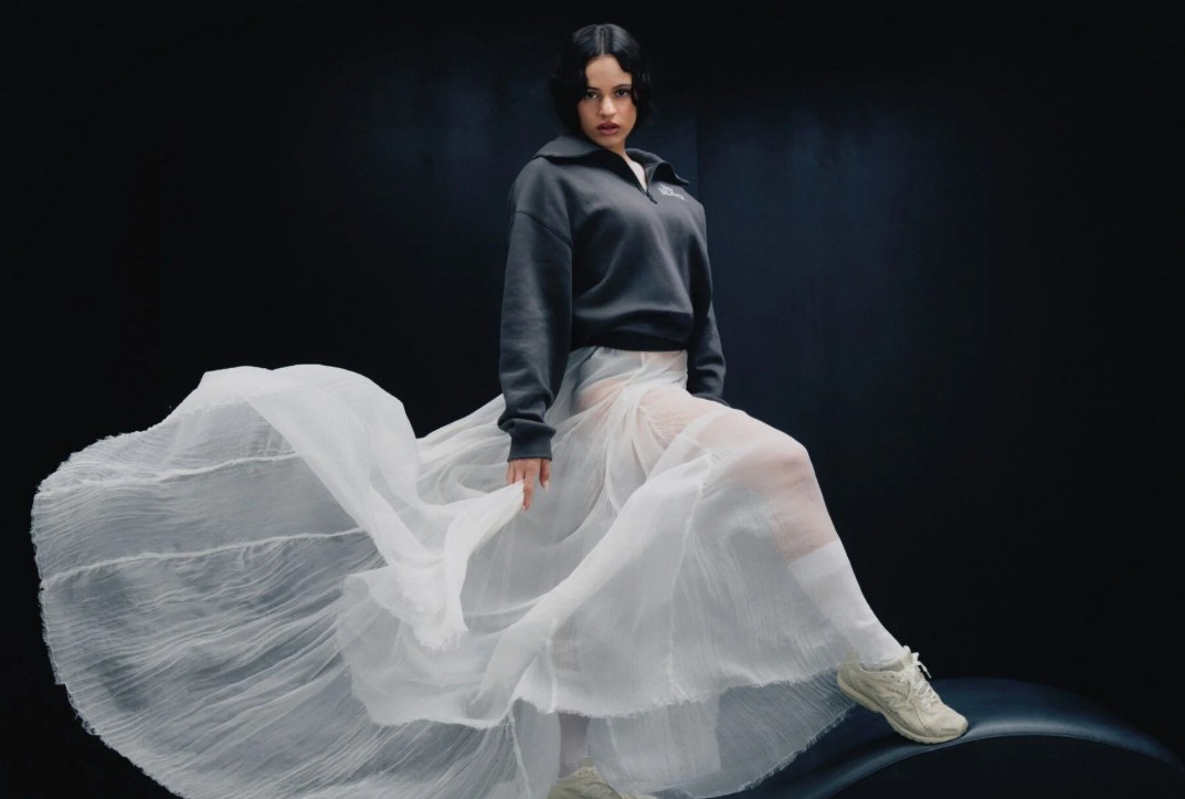  ROSALÍA je lice New Balance kampanje za model 204L