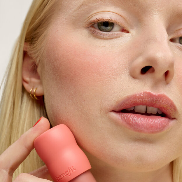 Small E86D68 2 PlayDaze ShadeApricotta Novo Benefit rumenilo je pravi gamechanger   i mi smo opsednuti