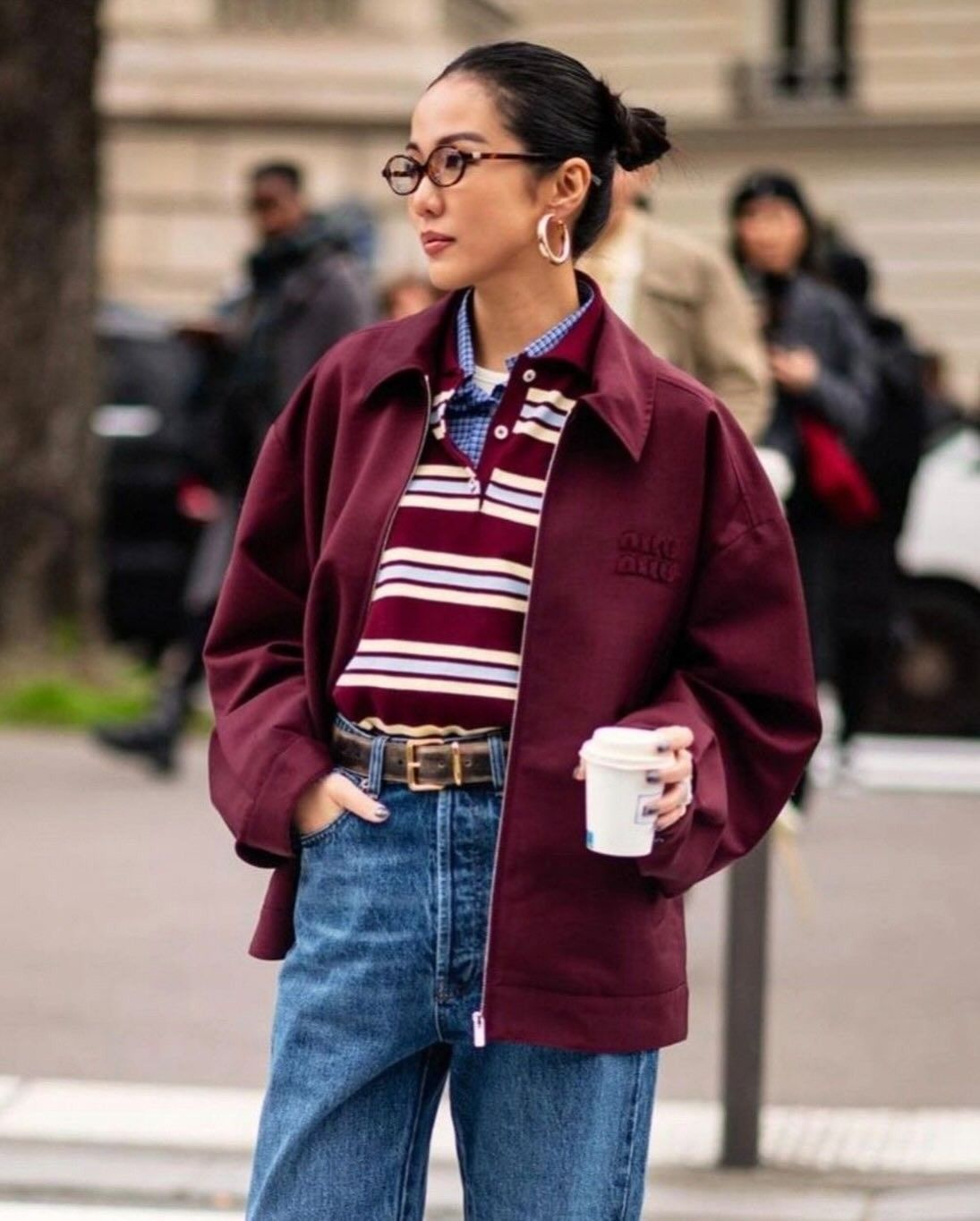 rosa hortela 1773620753 3853732385448663429 1903060472 1 Zašto se stalno vraćamo sakou i farmerkama (i kako da osvežiš tu kombinaciju)