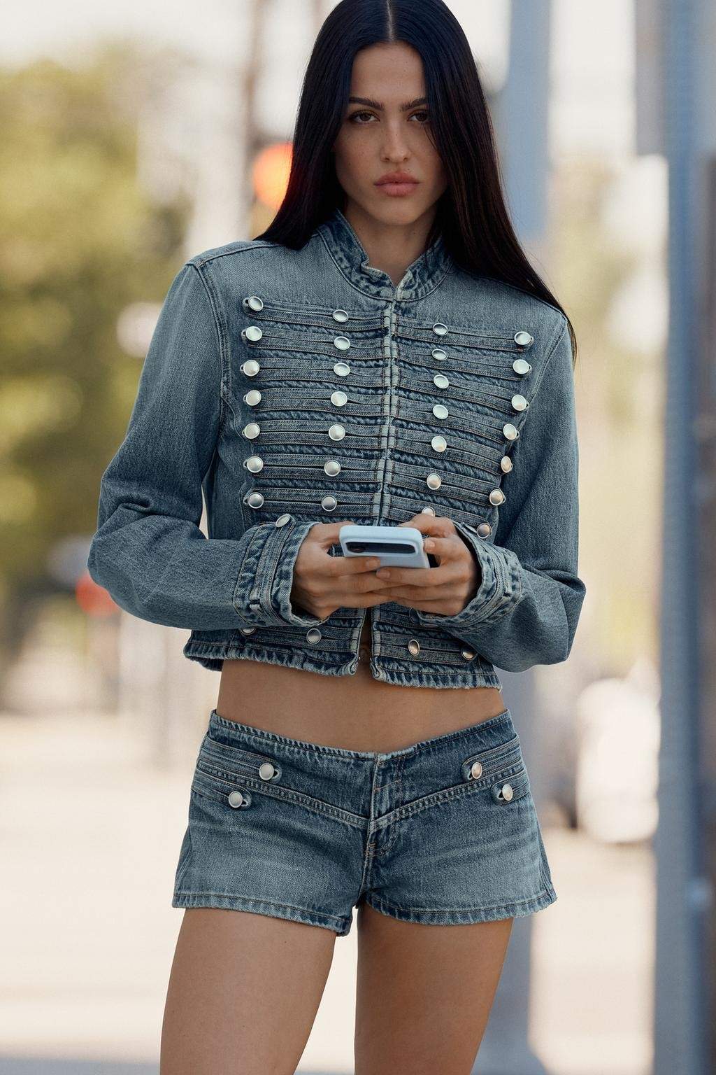 00695074400 p 1 Izdvojili smo 6 Zara outfit formula za prolećni look (i sve su nosive)