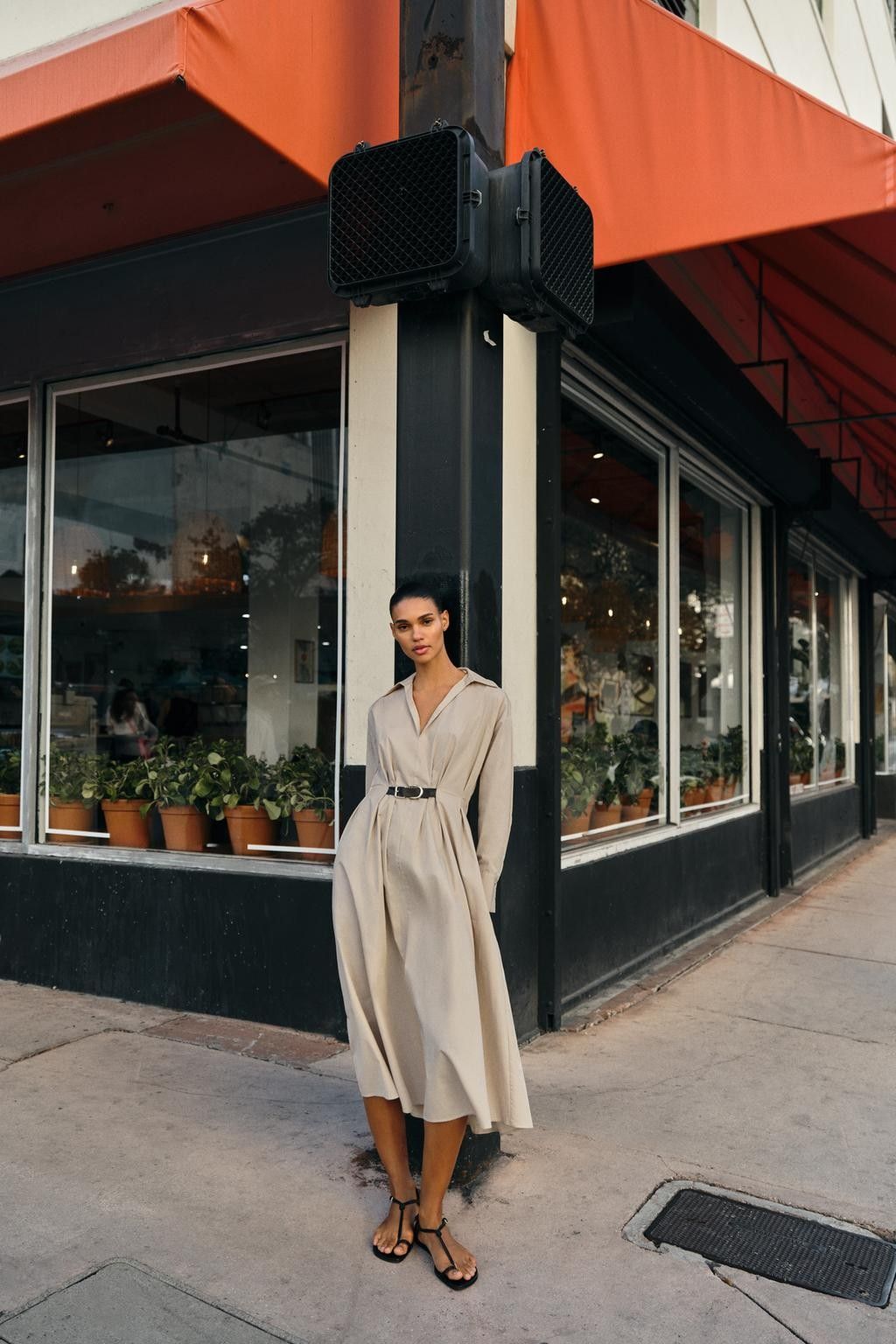 05029101710 p Izdvojili smo 6 Zara outfit formula za prolećni look (i sve su nosive)