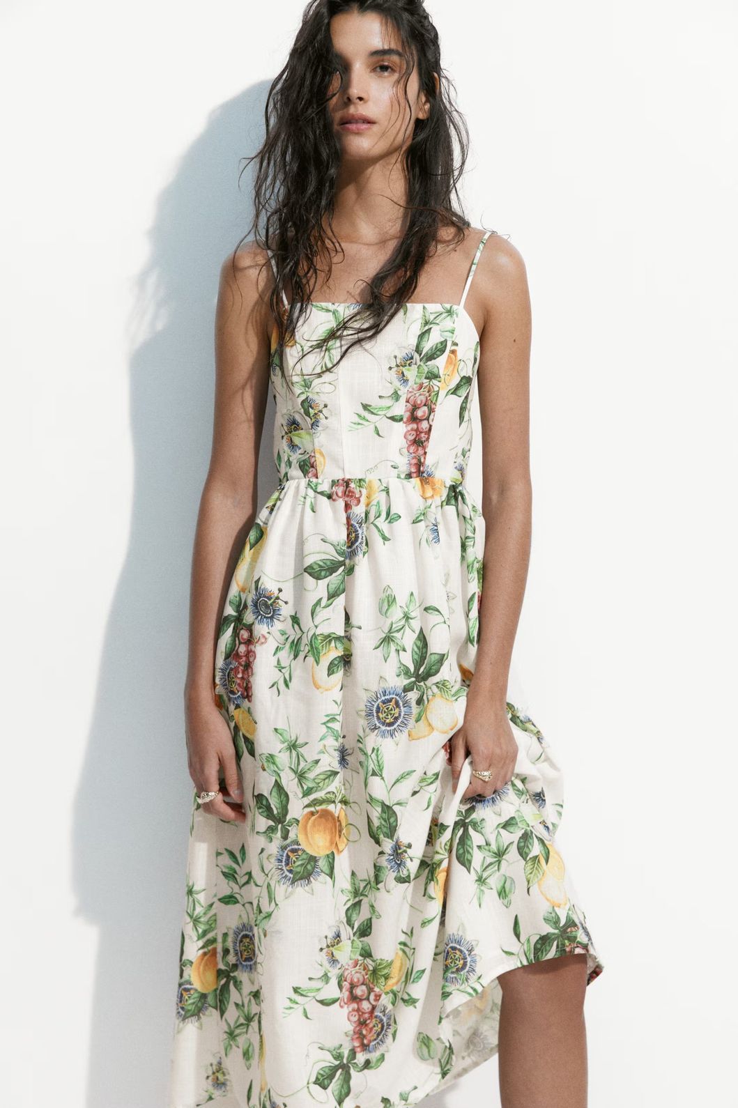 68e3b839fb637217d2953cf4d0e8df7afd146ffe1 Sezona haljina je tu, a H&M ima modele koji će se prvi rasprodati