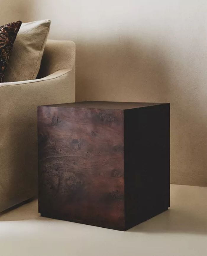 zarahome kockasti stocic Kako da prostor izgleda luksuznije bez renoviranja? (Zara Home komadi)