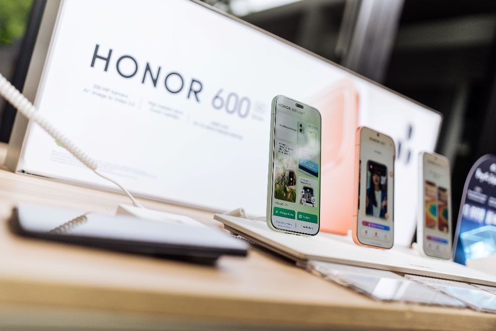 HONOR lansirao HONOR 600 seriju i postavio nove standarde u srednjoj klasi HONOR 600 serija HONOR lansirao HONOR 600 seriju i postavio nove standarde u srednjoj klasi