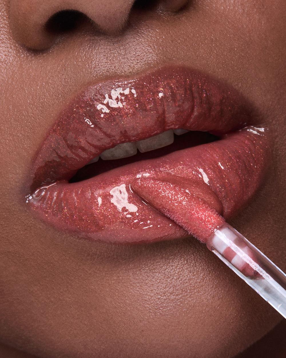 KIKO MILANO slavi 10 godina kultnog sjaja uz kampanju sa Emily Ratajkowski KIKO MILANO 3D Hydra Lip Gloss 2 KIKO MILANO slavi 10 godina kultnog sjaja uz kampanju sa Emily Ratajkowski