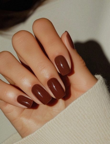 Mocha Mousse manikir je najtraženija boja noktiju ove sezone