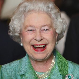 Modni zalogaj: Britanski dizajneri i kraljica Elizabeth II