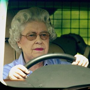 200km/h: Britanska kraljica, trkačka zmija, kamionet i dirljivi Subaru
