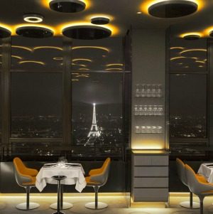 Luksuzni restoran: “Ciel de Paris”