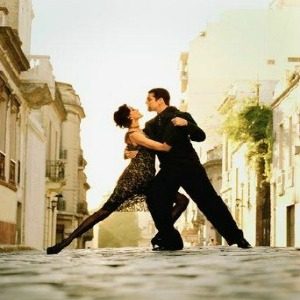 Tango: Ples u kojem je žena stvarno žena