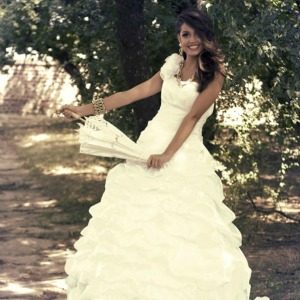 Wannabe Bride modni predlog: Pod zlatnim zracima