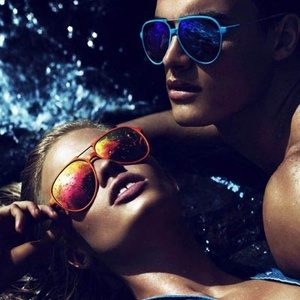 Calvin Klein: Šareni i seksi
