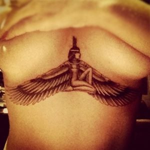 Rihanna – nova tetovaža!