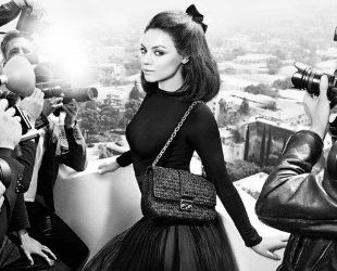 Miss Dior Handbags: Mila Kunis u centru pažnje