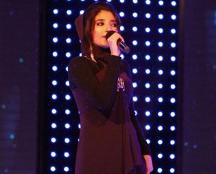 Hrabra avganistanska pevačica u Idolu