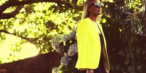 Modni saveti: Kako nositi žutu boju