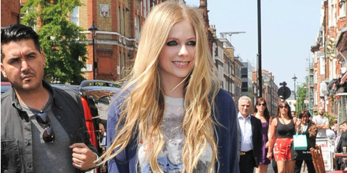 Street Style: Avril Lavigne