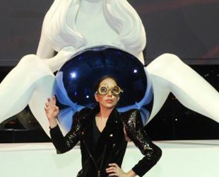 Lady Gaga predstavila svoj novi album “Artpop”