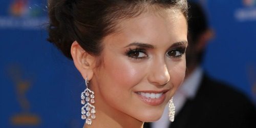 Beauty Moments: Najlepše frizure, Nina Dobrev