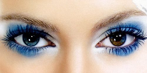 Prolećni beauty trend: Plava senka za oči