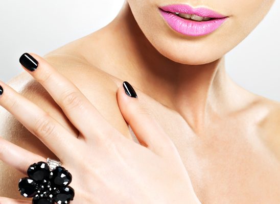 Beauty greške: Navike kojima uništavate svoje nokte