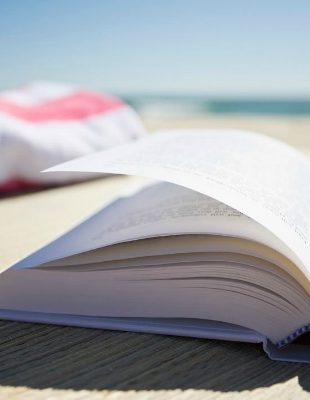 Must Read: Kratki romani za vrele letnje dane
