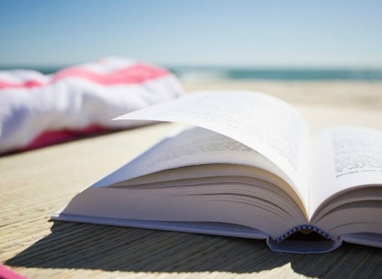 Must Read: Kratki romani za vrele letnje dane
