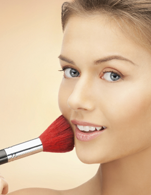 Jutarnji make-up: Kako da se našminkaš minimalistički