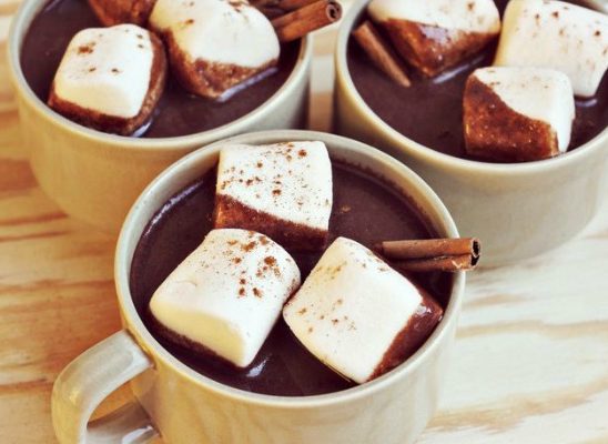Zasladi dan: Dijetalna topla čokolada
