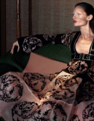 Prolećna kampanja modne kuće Alexander McQueen