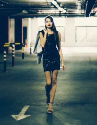 Modni predlozi iz Immo Outlet Centra: Glamurozne šljokice za maturu