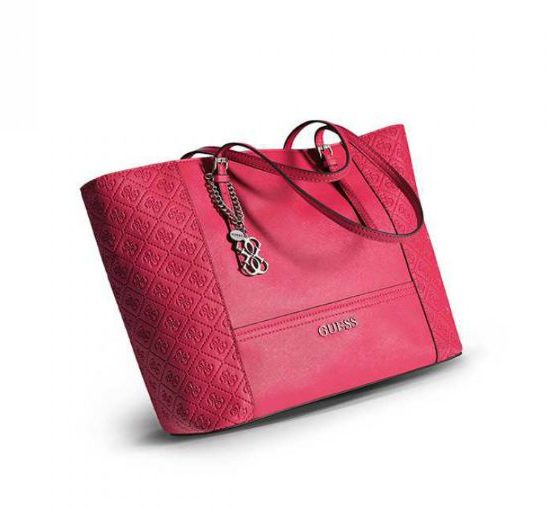 Must have: Torba Guess