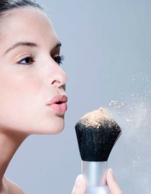 Kako da očistite četkice za šminku kao profesionalci