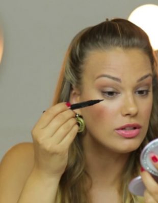 Make-up tutorijal: Kako staviti ajlajner?