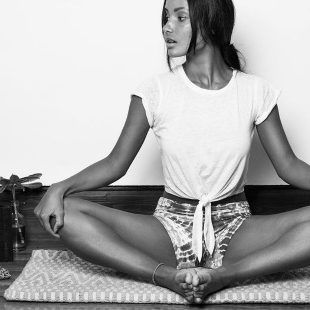 Pet jednostavnih joga POZA koje će učiniti da se osećaš fantastično