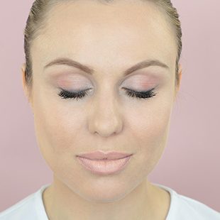 Makeup tutorial: Nude look