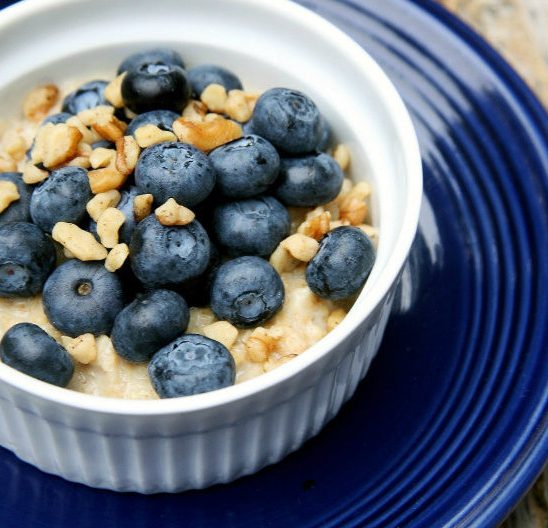 Šta bi trebalo da doručkuješ kako bi izgubila na težini?