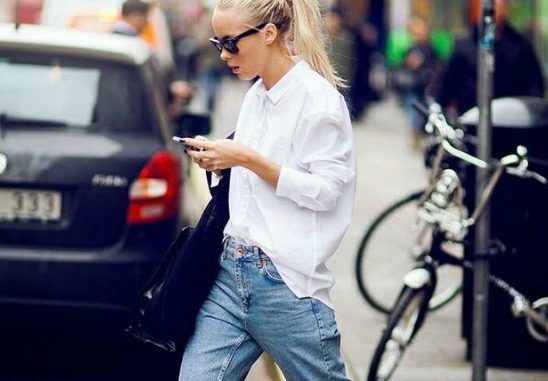 Jednostavni, a trendi načini da nosiš “mom” džins ovog proleća