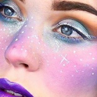 Čarobno i neobično: Galaxy pege su novi makeup trend