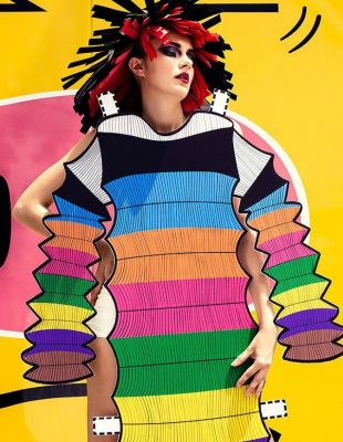 Kada se spoje moda i kreativnost : Devojka koja umesto odeće oblači papir
