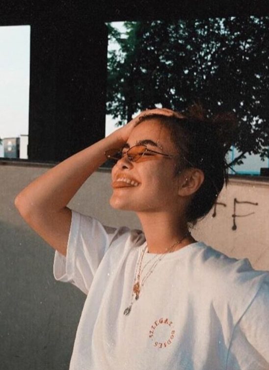 Na granici između laži i zablude, stavljanja do znanja i šale