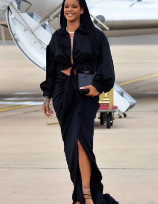 #TRENDINGSTYLE: Rihanna nam je otkrila novi dizajn crop topa za kojim ćeš poludeti!