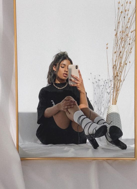 10 poza za savršen selfie u ogledalu koje moraš da isprobaš