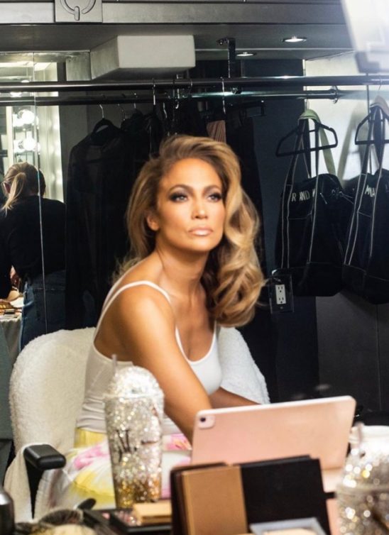 J.Lo nam predstavlja svoju prvu makeup liniju!