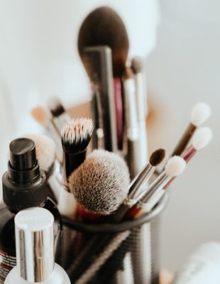 Kako da najefikasnije očistite svoj makeup pribor