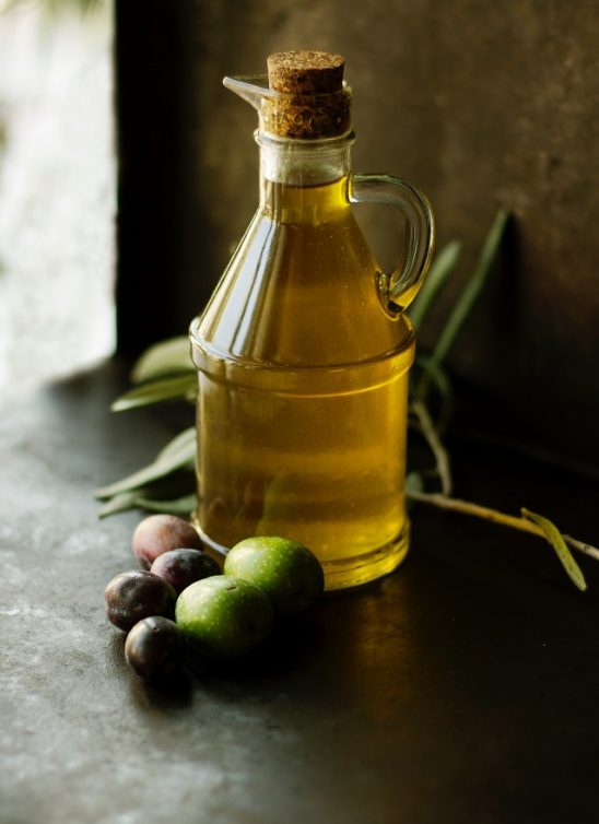 Zašto bi trebalo da, umesto u kuhinji, maslinovo ulje držimo u kupatilu